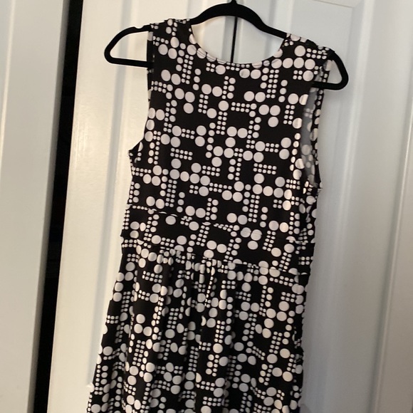 George dress with pockets. Sz L - Picture 6 of 8